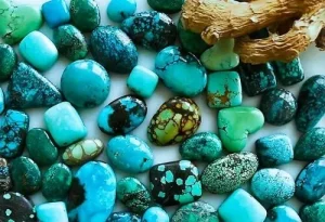 فیروزه نیشابور